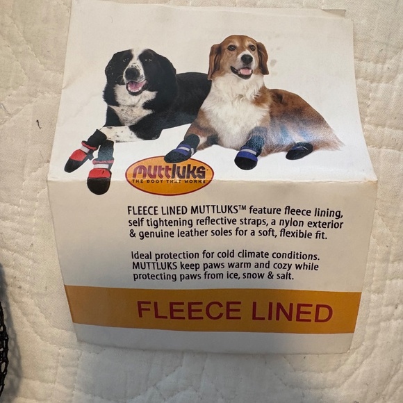 Fleece lined Muttluks dog booties size XS - Picture 3 of 4